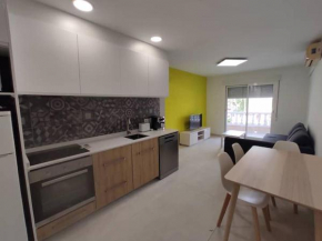 Acogedor apartamento a 100 mtr de la playa, 1 dormitorio y salón con sofá cama